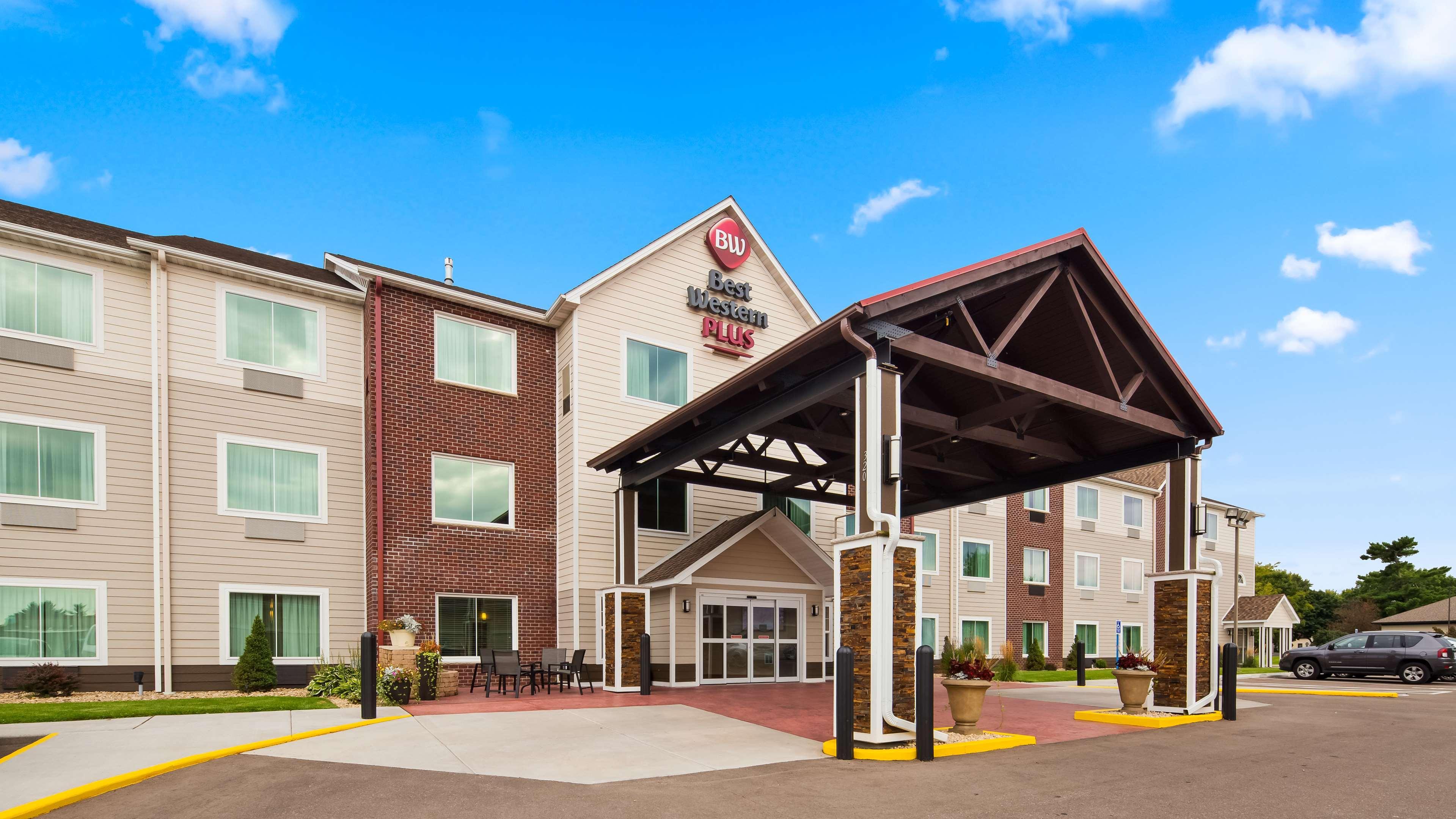 BEST WESTERN Plus Menomonie Inn&Suites Exterior foto